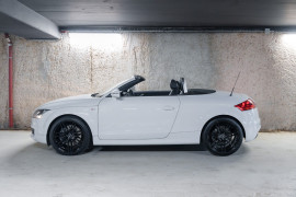 
                                                                                        Voiture
                                                                                         Audi TT S-Line V6