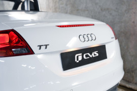 
                                                                                        Voiture
                                                                                         Audi TT S-Line V6