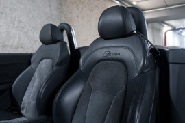 
                                                                                        Voiture
                                                                                         Audi TT S-Line V6
