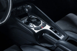 
                                                                                        Voiture
                                                                                         Audi TT S-Line V6