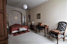 
                                                                                        Vente
                                                                                         AUTEUIL - THEOPHILE GAUTIER - APPARTEMENT FAMILIAL