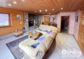 
                                                                                        Vente
                                                                                         Authentique maison savoyarde avec terrasse