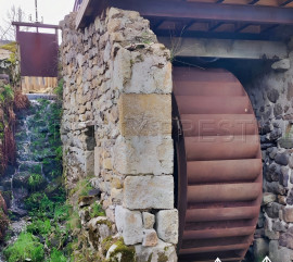 Vente
AUVERGNE ANCIEN MOULIN GITES ET CHAMBRES D’HOTES