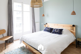 
                                                                                        Location
                                                                                         Balcon du Prado