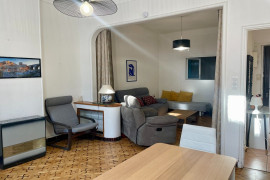 
                                                                                        Location
                                                                                         Balcon Escat