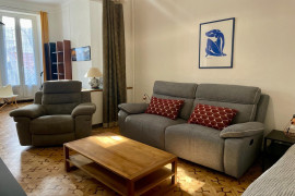 
                                                                                        Location
                                                                                         Balcon Escat