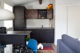 
                                                                                        Location
                                                                                         Balcon République