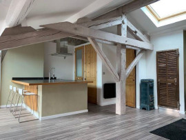 
                                                                                        Location
                                                                                         Bd valbenoite f2 refait a neuf 60m2 atypique