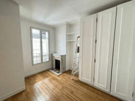 
                                                                                        Location
                                                                                         Beau 2 pièces de charme à Paris 15è