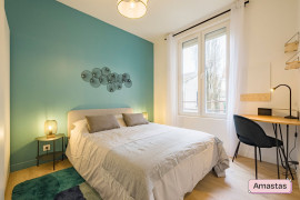Location
Beau 2 piéces entiérement rénové et meuble