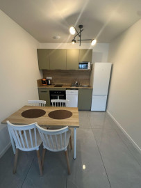 
                                                                                        Location
                                                                                         Beau 2 pièces meublé
Et recent