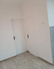 
                                                                                        Location
                                                                                         Beau 2P 27m² refait à neuf