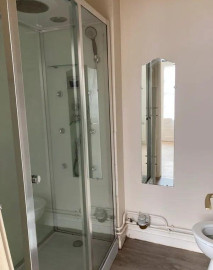 
                                                                                        Location
                                                                                         Beau 2P 30m² au calme place de la Cathédrale