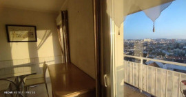 
                                                                                        Location
                                                                                         Beau 2P 32m² plein sud avec véranda très agréable