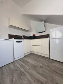 
                                                                                        Location
                                                                                         Beau 2P 37m² + cave + box