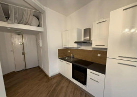 
                                                                                        Location
                                                                                         Beau 2P 44 m² refait à neuf proche Vieux Port