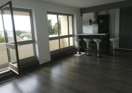 
                                                                                        Location
                                                                                         Beau 2P 45m² avec balcon