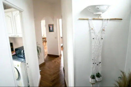 
                                                                                        Location
                                                                                         Beau 2P 48m² meublé avec grand séjour lumineux