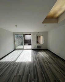 
                                                                                        Location
                                                                                         Beau 2P 50m² RUE STEPHENSON - LILLE