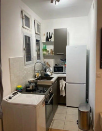 
                                                                                        Location
                                                                                         Beau 2P meublé 32m² refait à neuf au calme