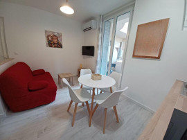 
                                                                                        Location
                                                                                         Beau 2P meublé 36m² entièrement rénové avec balcon