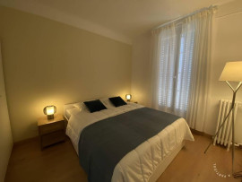 
                                                                                        Location
                                                                                         Beau 2P meublé 36m²  refait à neuf - balcons