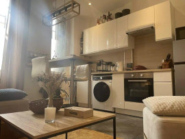 
                                                                                        Location
                                                                                         Beau 2P meublé 37m² avec terrasse privée de 20m²