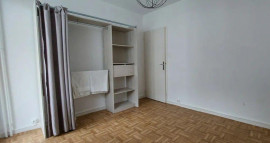 
                                                                                        Location
                                                                                         Beau 2P meublé 40m² avec balcon