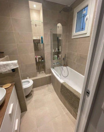 
                                                                                        Location
                                                                                         Beau 2P meublé 40m² Pont de l’Alma