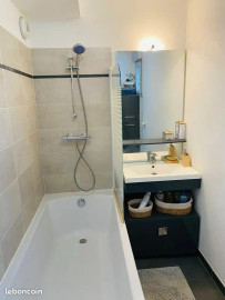 
                                                                                        Location
                                                                                         Beau 2P meublé 41m² lumineux et fonctionnel