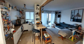 
                                                                                        Location
                                                                                         Beau 2P meublé 44m² avec terrasse de 40m²