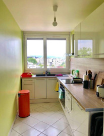 
                                                                                        Location
                                                                                         Beau 2P meublé 44m² NANTERRE centre