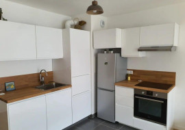 
                                                                                        Location
                                                                                         Beau 2P meublé 44m² proche Porte de Clignancourt