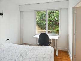 
                                                                                        Location
                                                                                         Beau 2P meublé 44m² refait à neuf Courbevoie