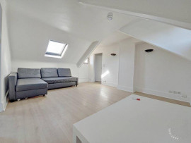 
                                                                                        Location
                                                                                         Beau 2P meublé 44m² Verneuil