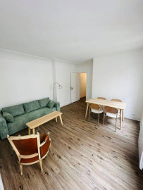 
                                                                                        Location
                                                                                         Beau 2P meublé - 45m2 - 2p - Paris 18