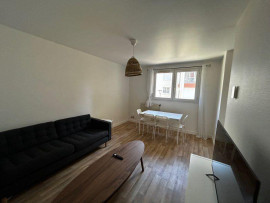 
                                                                                        Location
                                                                                         Beau 2P meuble 49m² parc Oberthur +parking