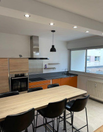 
                                                                                        Location
                                                                                         Beau 2P meublé moderne et chaleureux 54m²