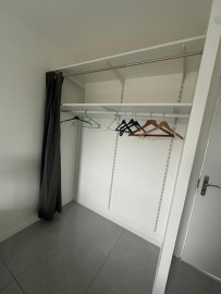 
                                                                                        Location
                                                                                         Beau 2p récent