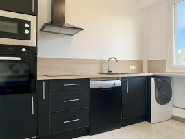 
                                                                                        Location
                                                                                         BEAU 3 PIÈCES 62m² AVEC BALCON & PARKING