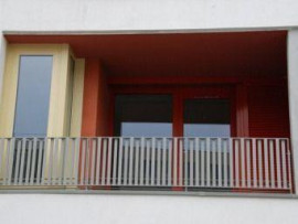 
                                                                                        Location
                                                                                         Beau 3 pièces avec balcon