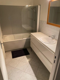 
                                                                                        Location
                                                                                         Beau 3 pièces meublé