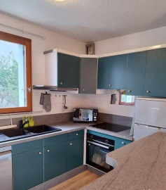 
                                                                                        Location
                                                                                         Beau 3P meublé 65m² sans vis-à-vis