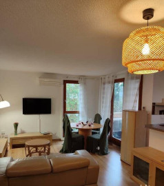 
                                                                                        Location
                                                                                         Beau 3P meublé 65m² sans vis-à-vis