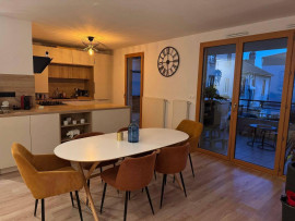 
                                                                                        Location
                                                                                         Beau 3P meublé 83m² confortable