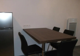 
                                                                                        Location
                                                                                         Beau 3P meublé refait à neuf 49m²