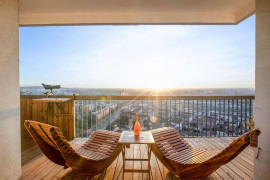 
                                                                                        Location
                                                                                         Beau 3P refait à neuf 65m² avec terrasse 25m²