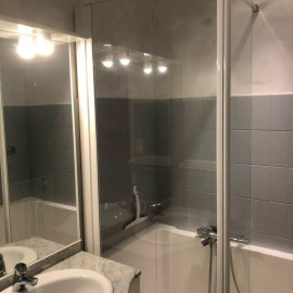 
                                                                                        Location
                                                                                         Beau 3P rénové 69m² proche Bellevue