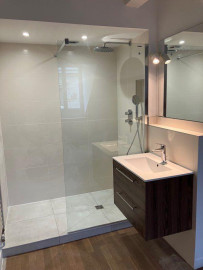 
                                                                                        Location
                                                                                         Beau 4 pièces 120m2 au sol