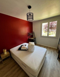 
                                                                                        Location
                                                                                         Beau 4P 65m² meublé